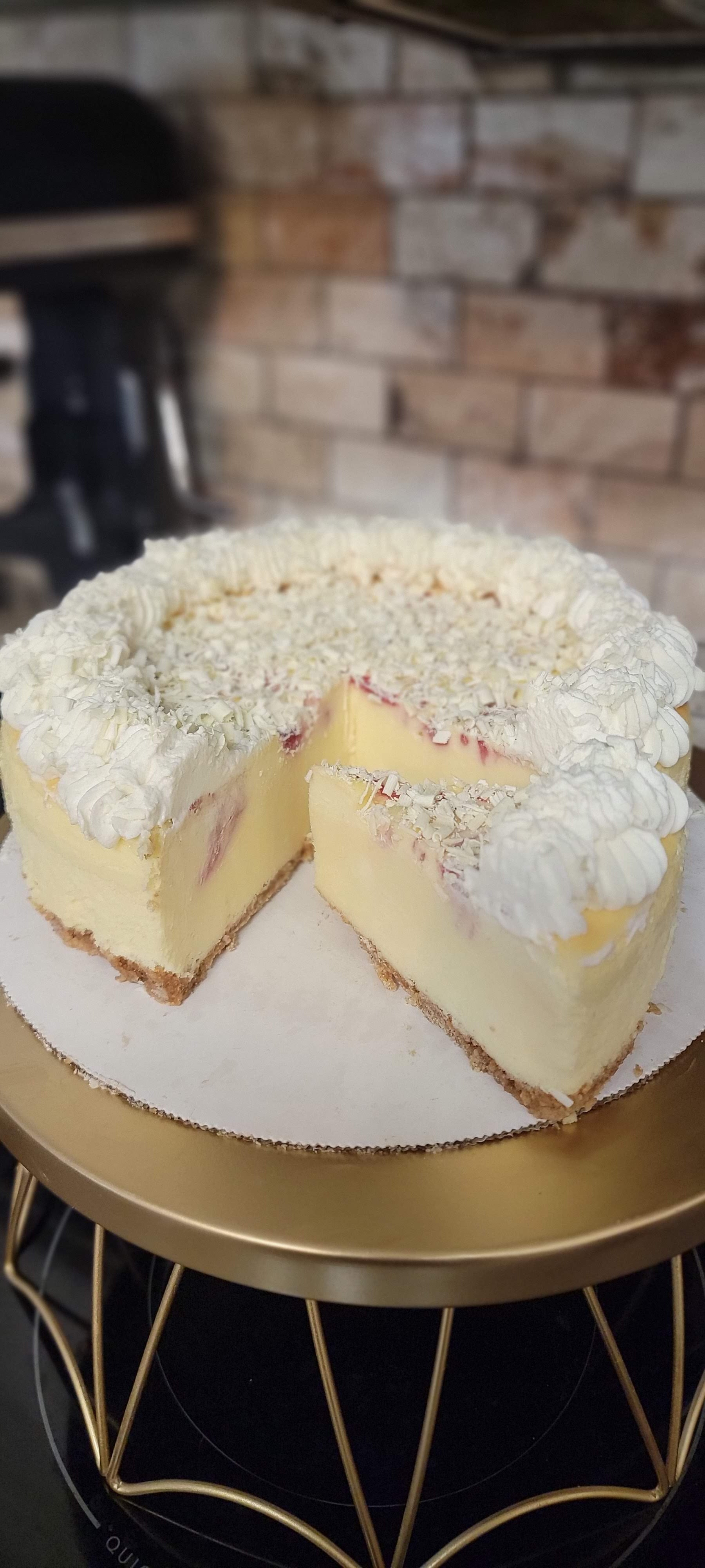 White Chocolate Raspberry Cheesecake
